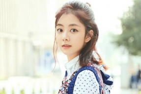 谭松韵娱乐吃瓜八卦图片,揭秘明星幕后生活瞬间