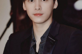 李易峰吃瓜娱乐视频,揭秘明星幕后生活点滴