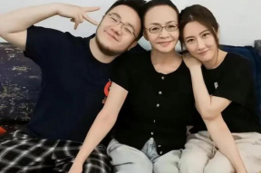 娱乐八卦姐妹吃瓜视频,趣味横生，笑料百出