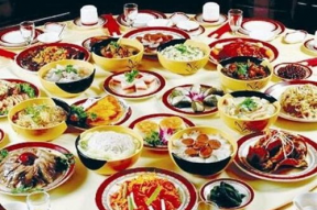 广州海珠区吃瓜影视娱乐,吃瓜观影两不误