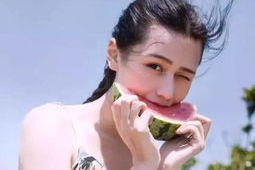 娱乐吃瓜酱封面女生,娱乐吃瓜酱的神秘魅力