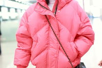 羽绒服娱乐吃瓜酱,揭秘娱乐圈那些不为人知的幕后故事