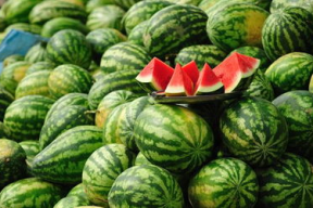 花花吃瓜娱乐求关注版,娱乐至上，聚焦热点，只为博你一笑